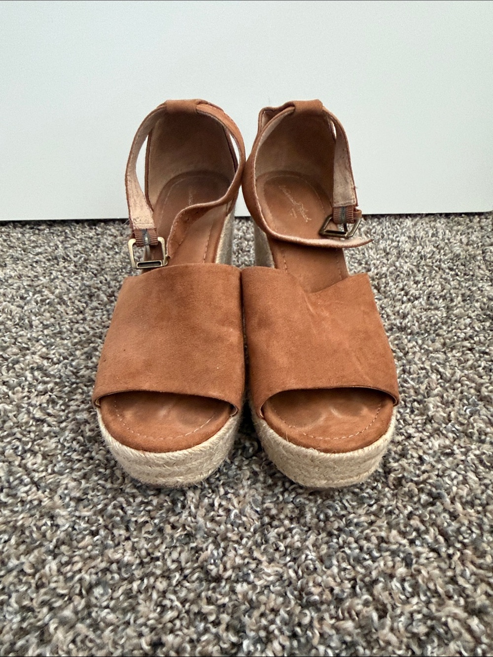 Universal Thread Tan Suede Platform Espadrille Sandals